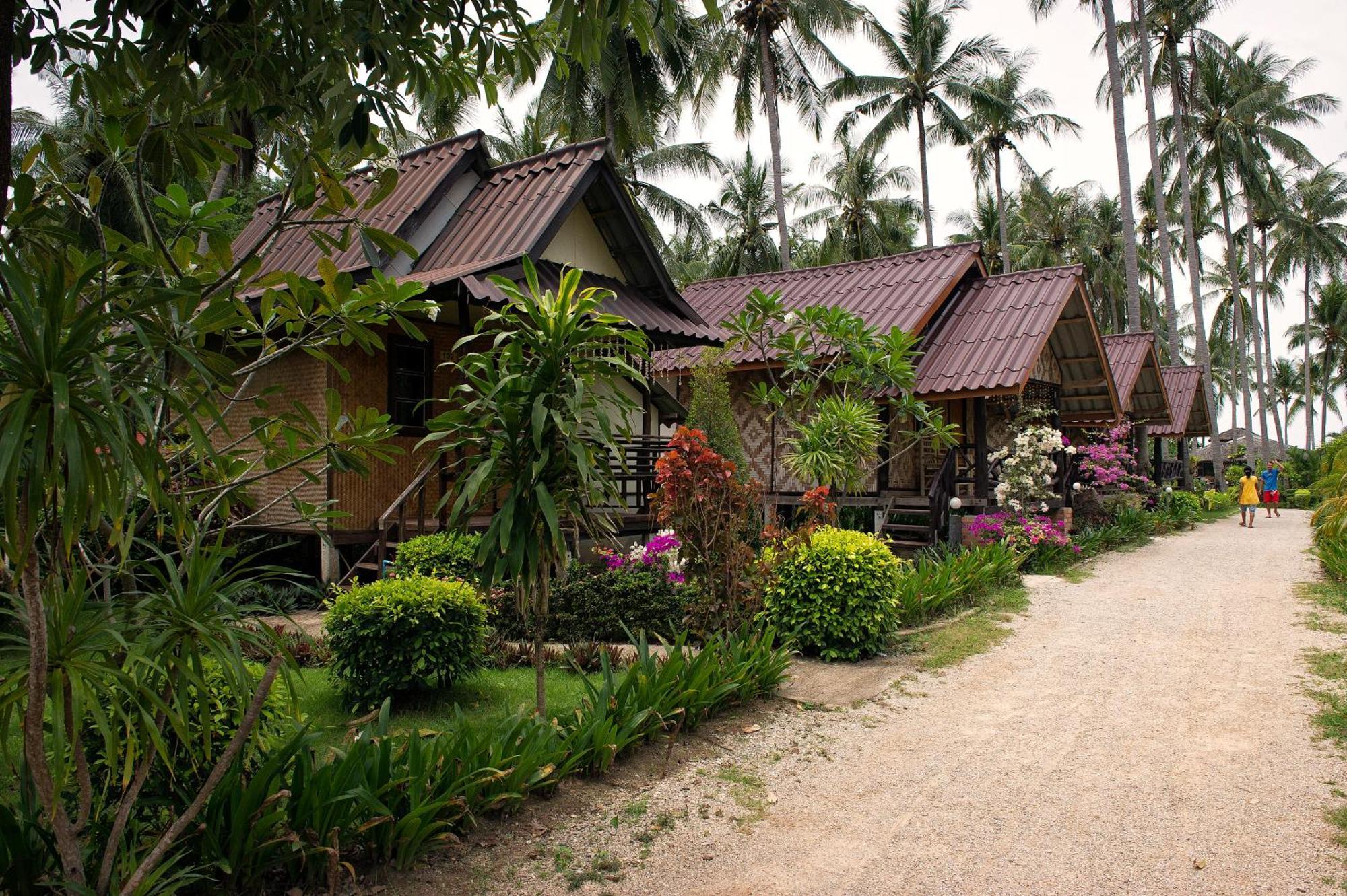 Moonwalk Lanta Resort Ko Lanta Exterior foto