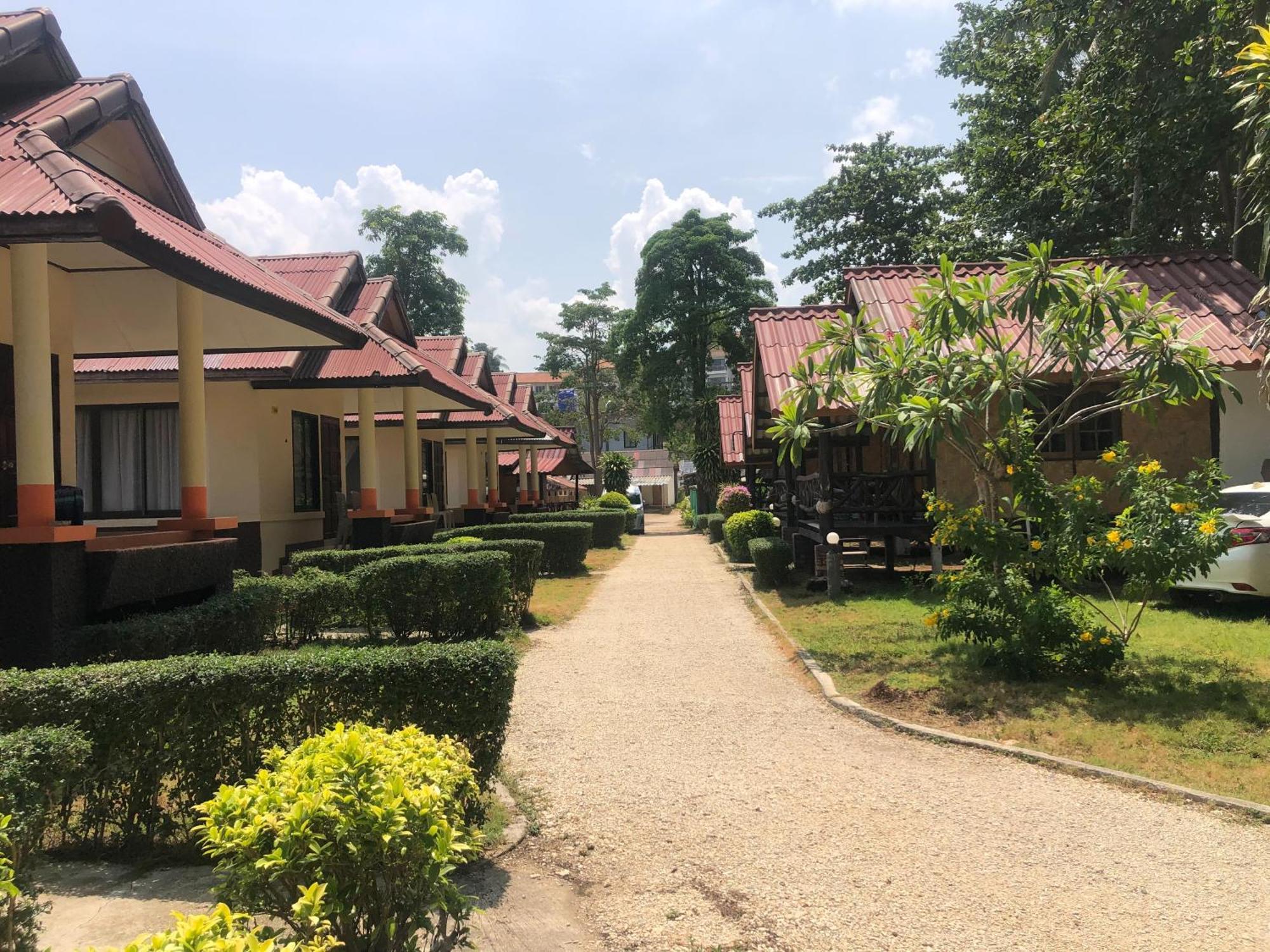 Moonwalk Lanta Resort Ko Lanta Exterior foto