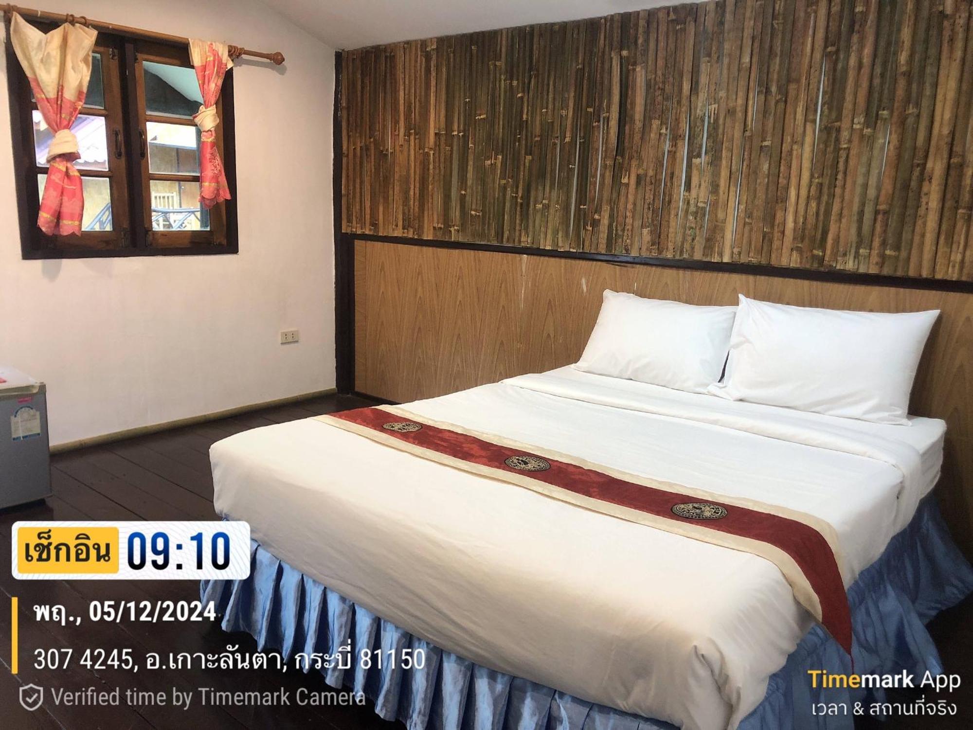 Moonwalk Lanta Resort Ko Lanta Exterior foto